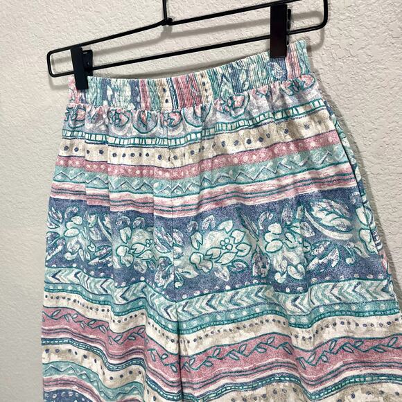 Vintage 90s Floral Stripe High-Rise Casual Boho Mom Shorts - Small - Picture 9 of 9